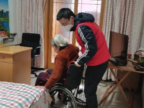 【疫情防控】盡銳出戰(zhàn)護(hù)我城，工投先鋒在行動 ——集團(tuán)干部下沉一線系列（二）