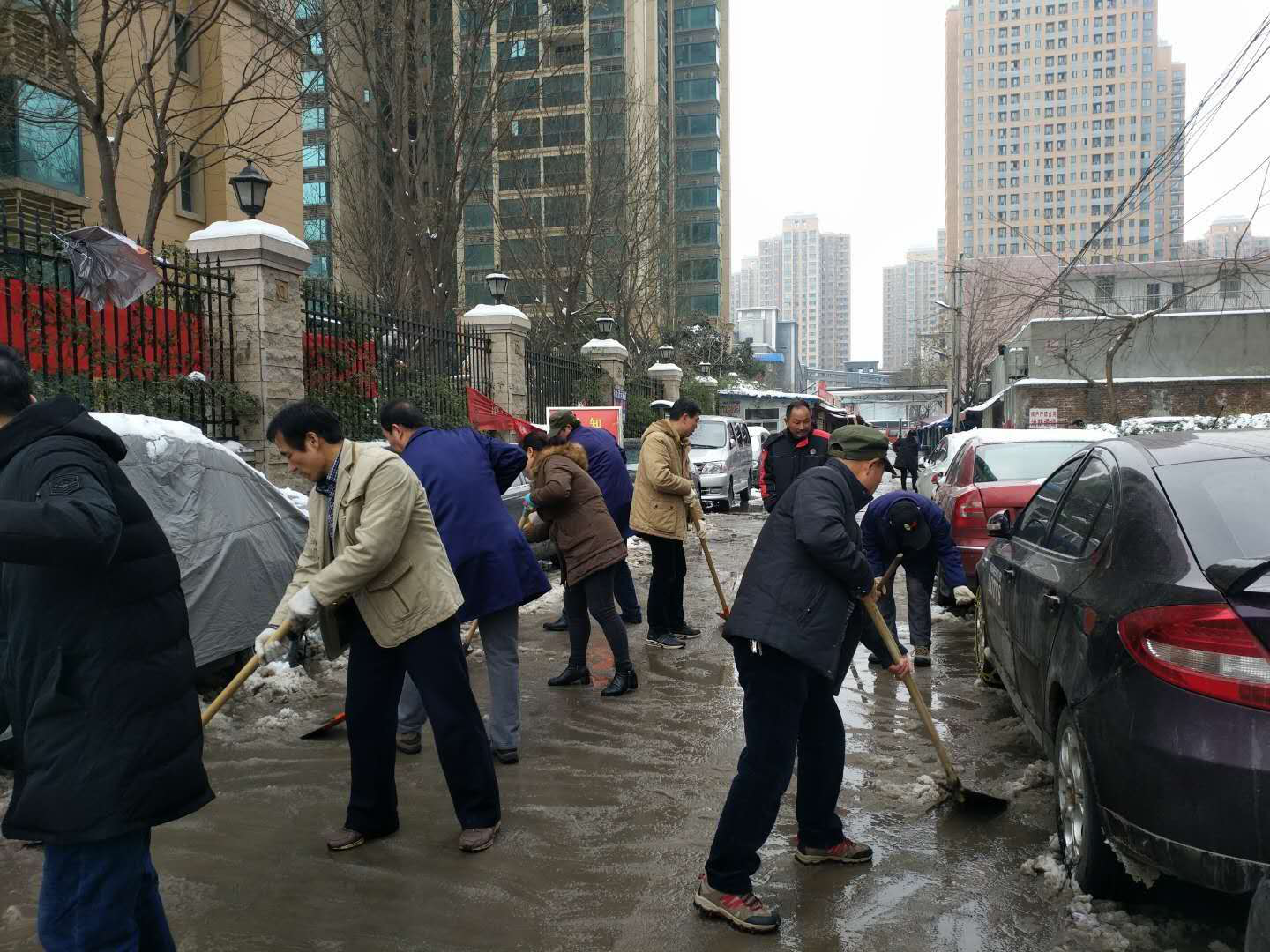 “以雪為令，御雪奮戰(zhàn)” 西安工業(yè)投資集團(tuán)再行動(dòng)
